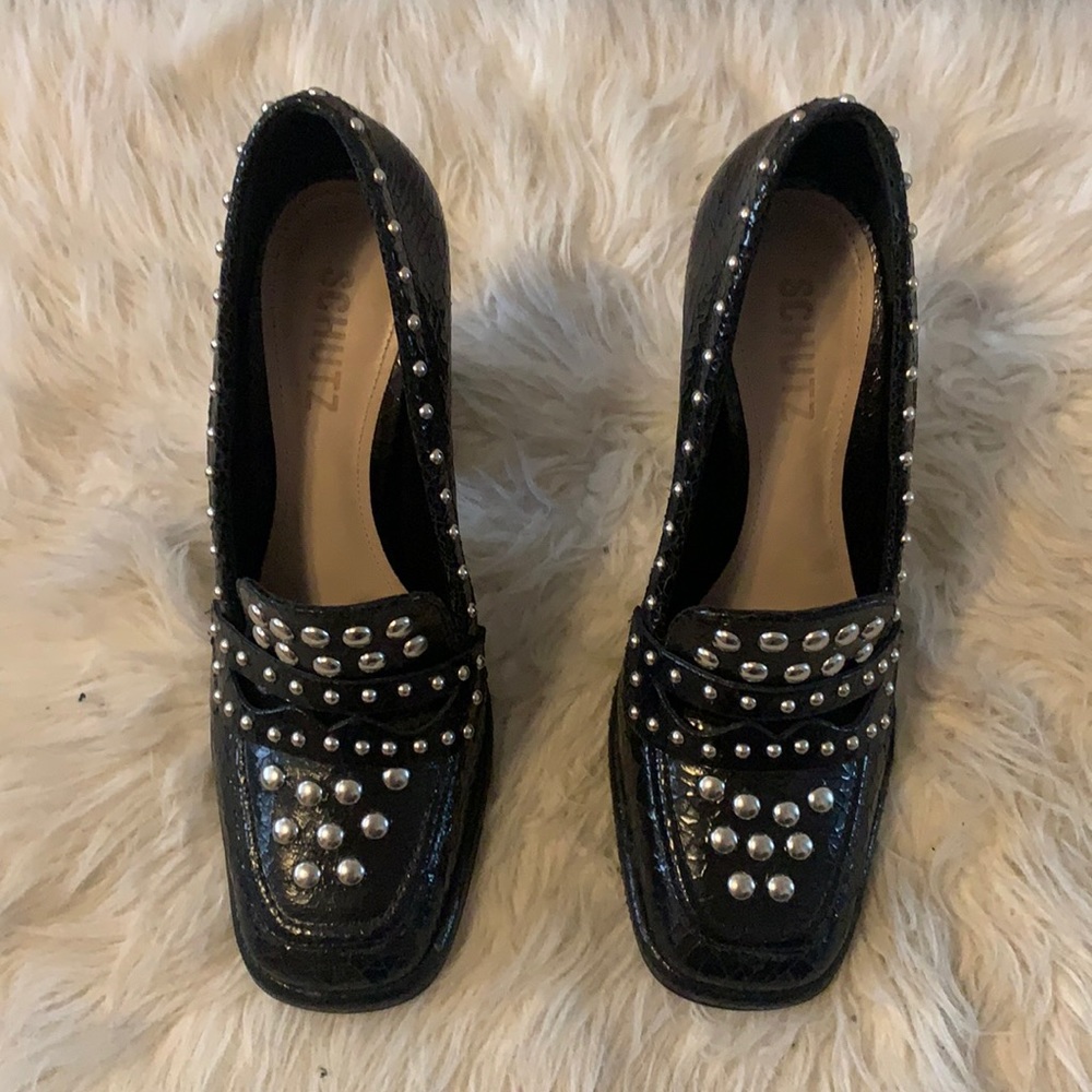 Adorable studded heels NEVER WORN